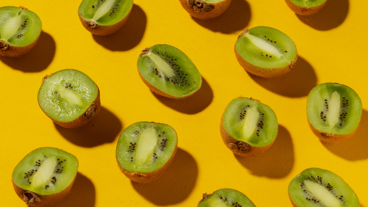 Kiwi Fruit for Regularity: A Natural Way to Support Healthy Digestion